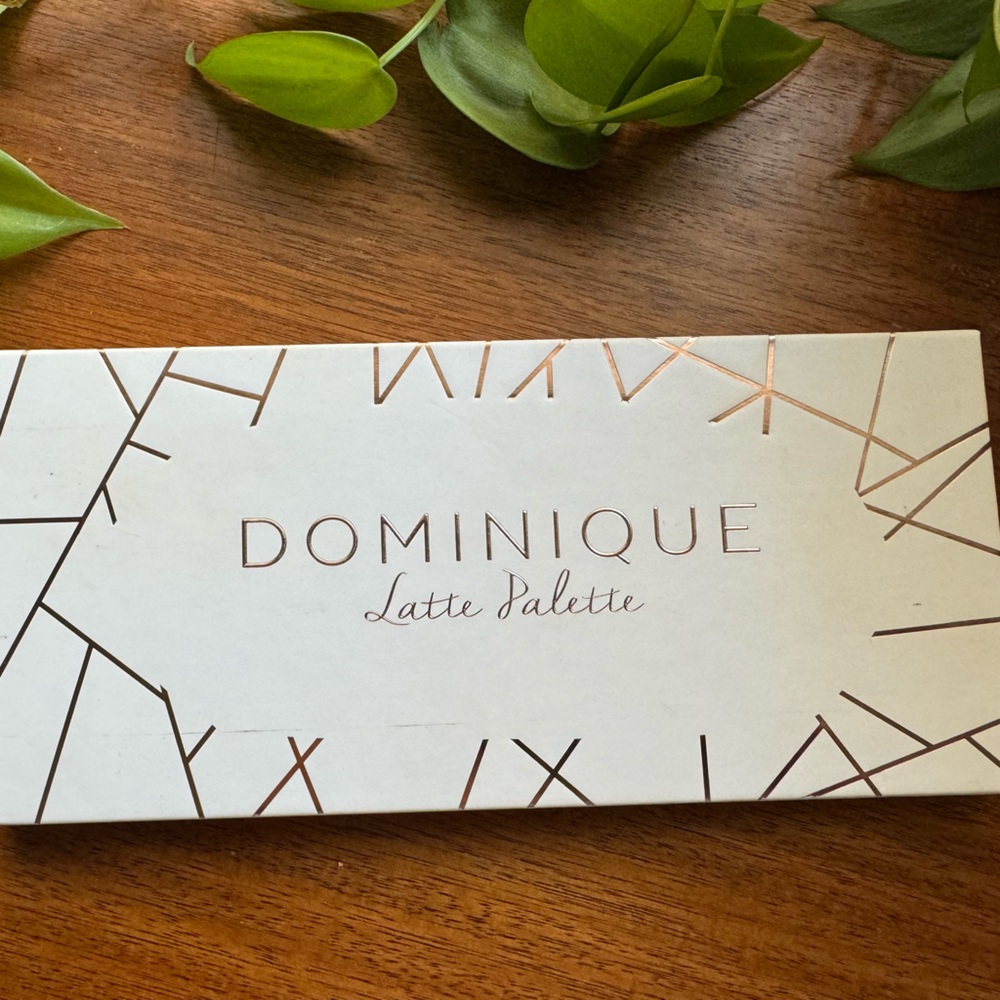 Dominique Cosmetics Latte Palette